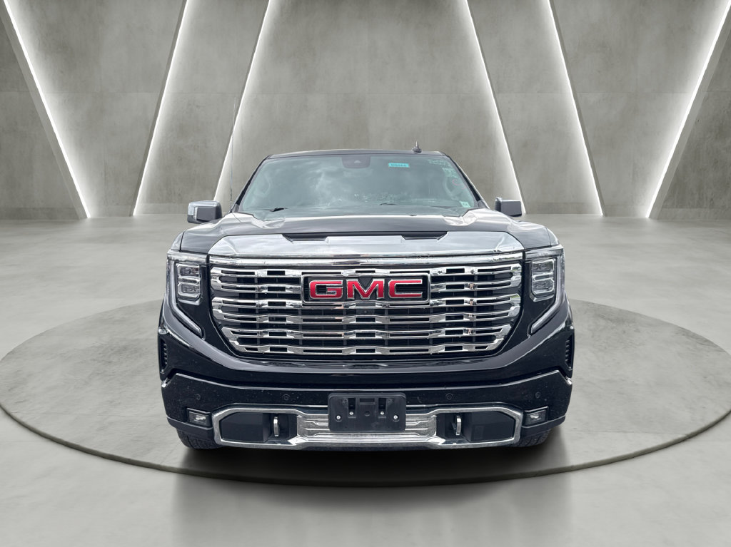 Used 2023 GMC Sierra 1500 Denali AWD/4WD image 2