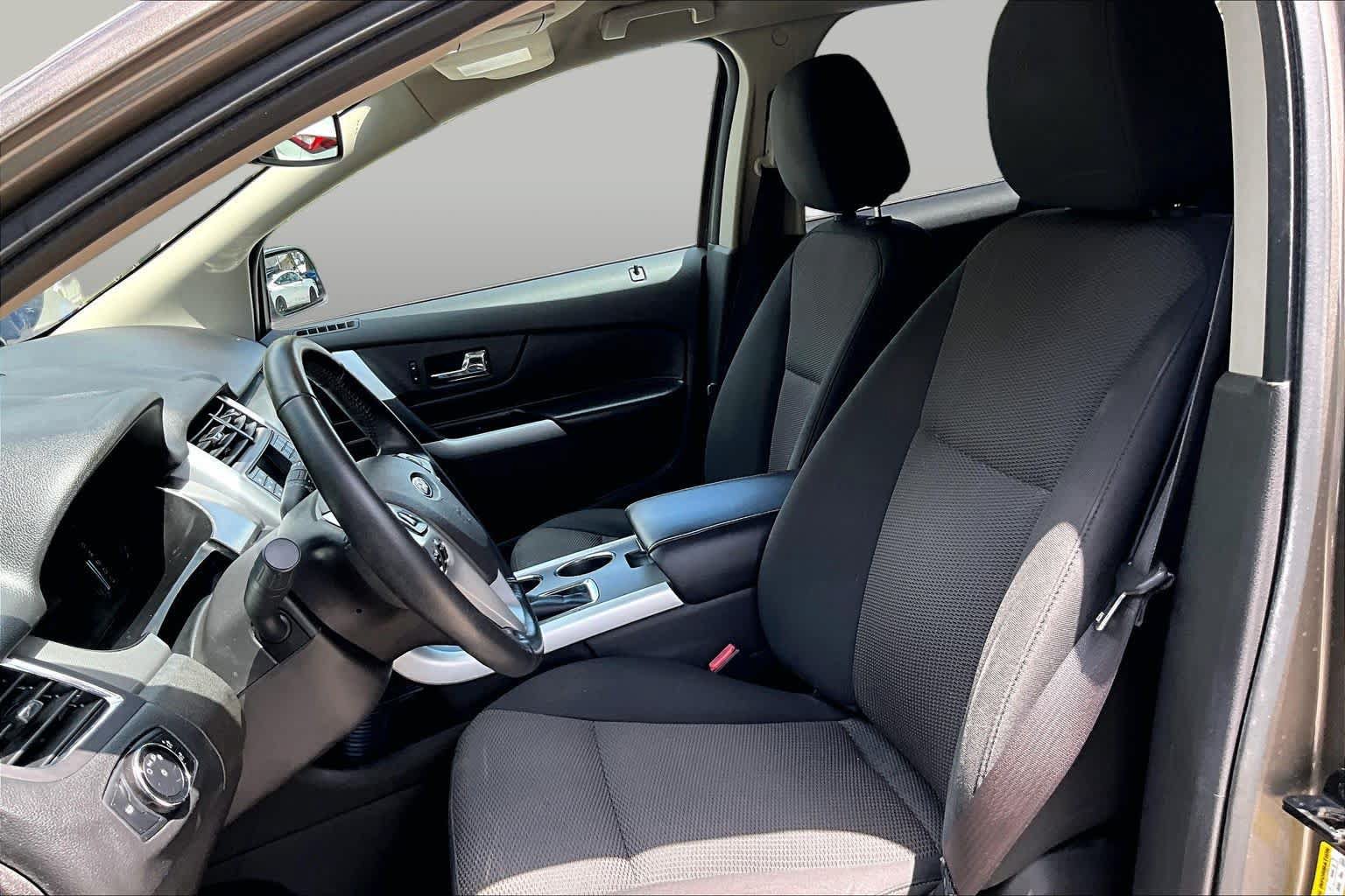 Used 2013 Ford Edge SEL FWD image 8