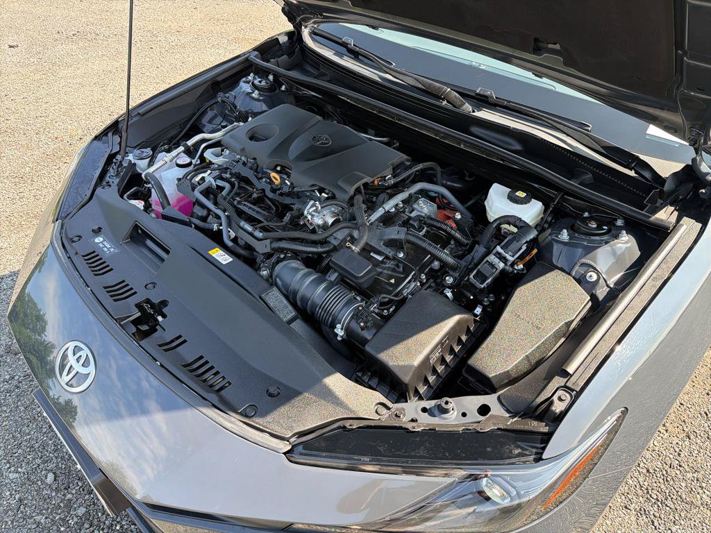 Used 2025 Toyota Camry LE w/ Convenience Package FWD image 32