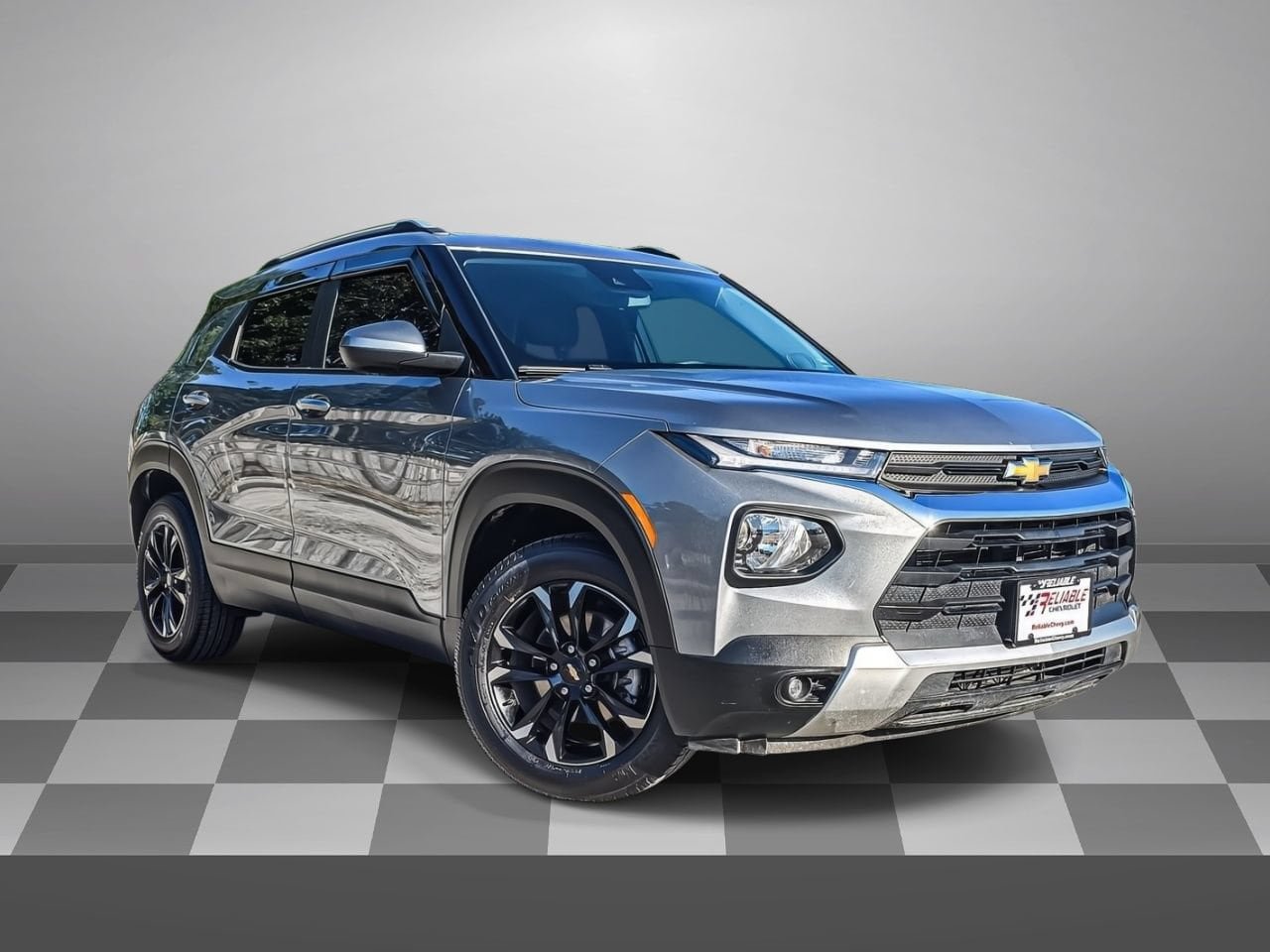 Used 2023 Chevrolet TrailBlazer LT FWD image 1
