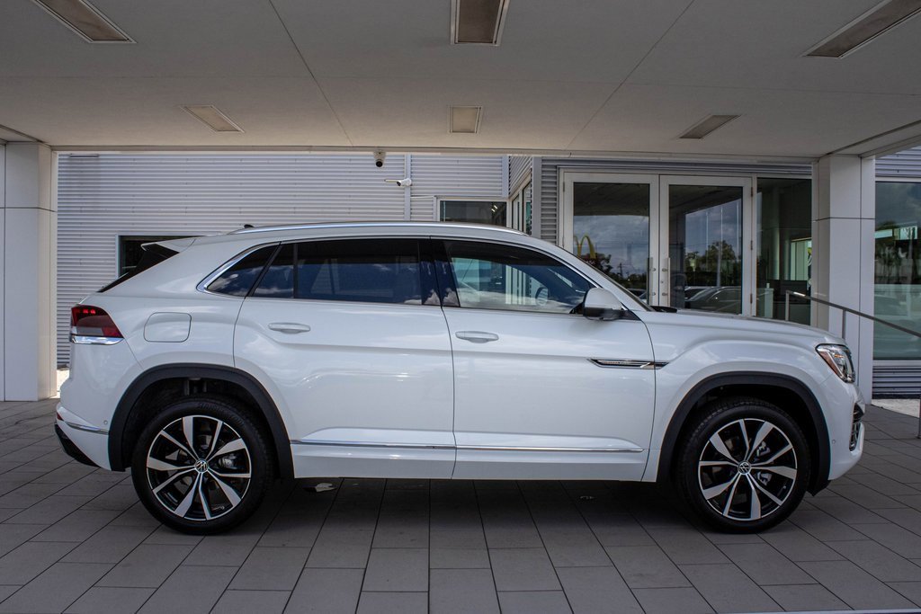 New 2025 Volkswagen Atlas Cross Sport SEL Premium R-Line image 21