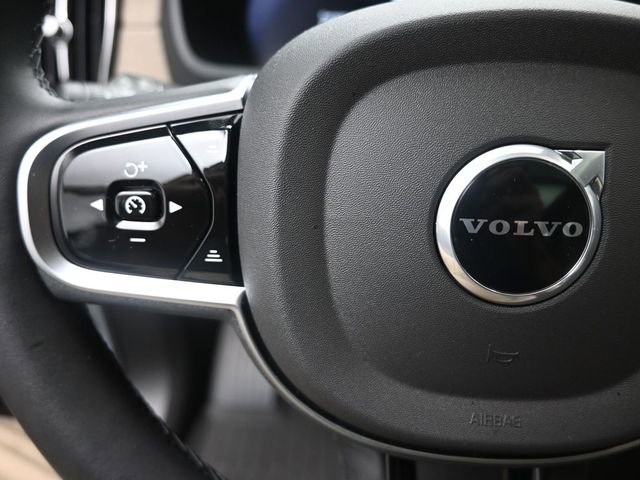 Used 2026 Volvo XC90 B6 Plus w/ Protection Package Premier image 15
