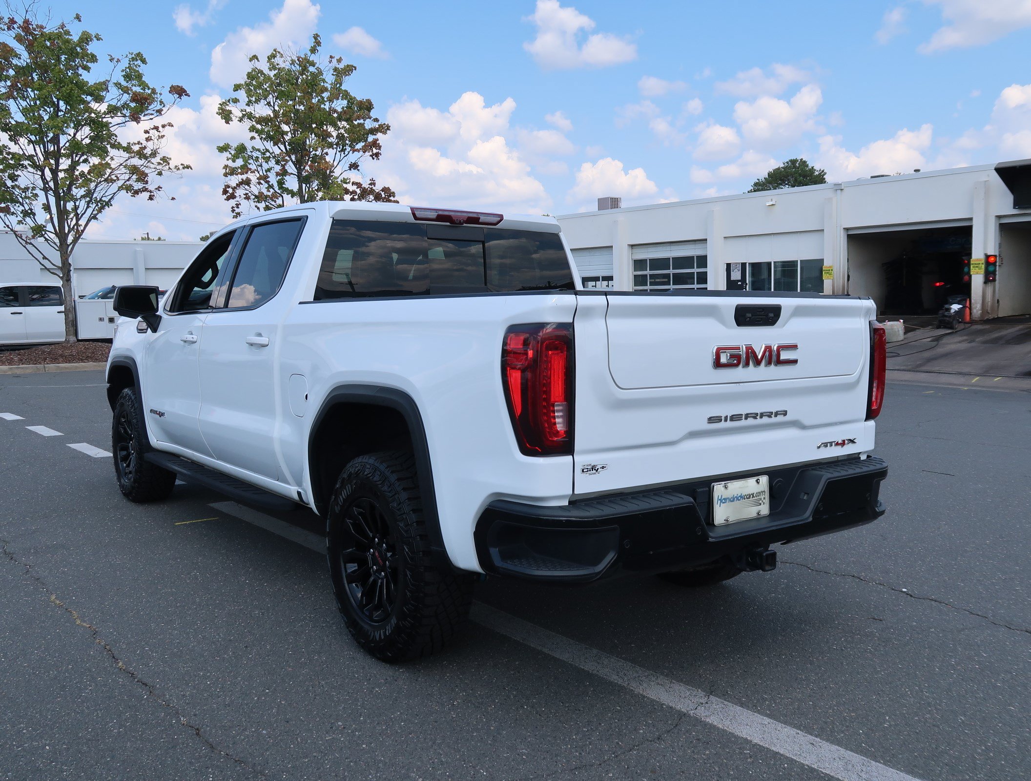 Used 2023 GMC Sierra 1500 AT4X AWD/4WD image 8
