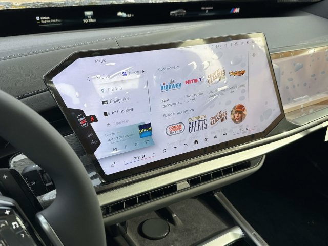 New 2027 BMW 740i xDrive w/ Executive Package AWD/4WD image 16
