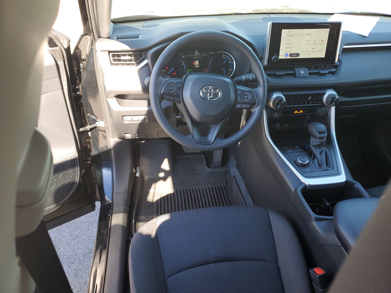 Certified 2025 Toyota RAV4 LE AWD/4WD image 11