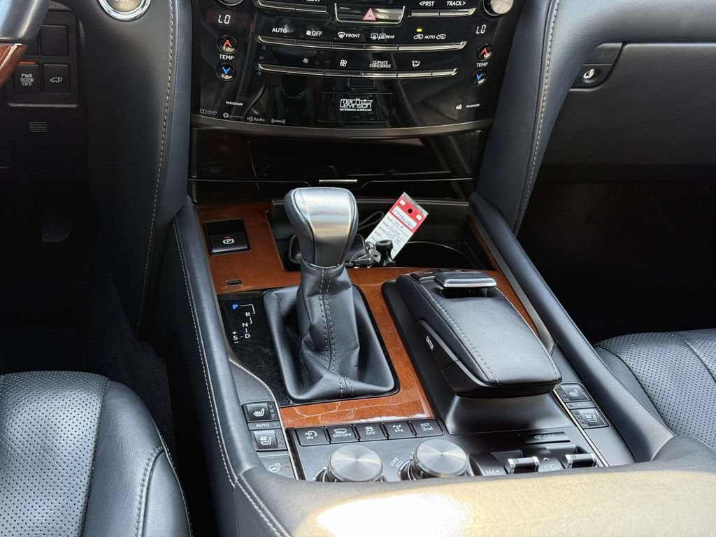 Used 2018 Lexus LX 570 4WD w/ Luxury Package image 20