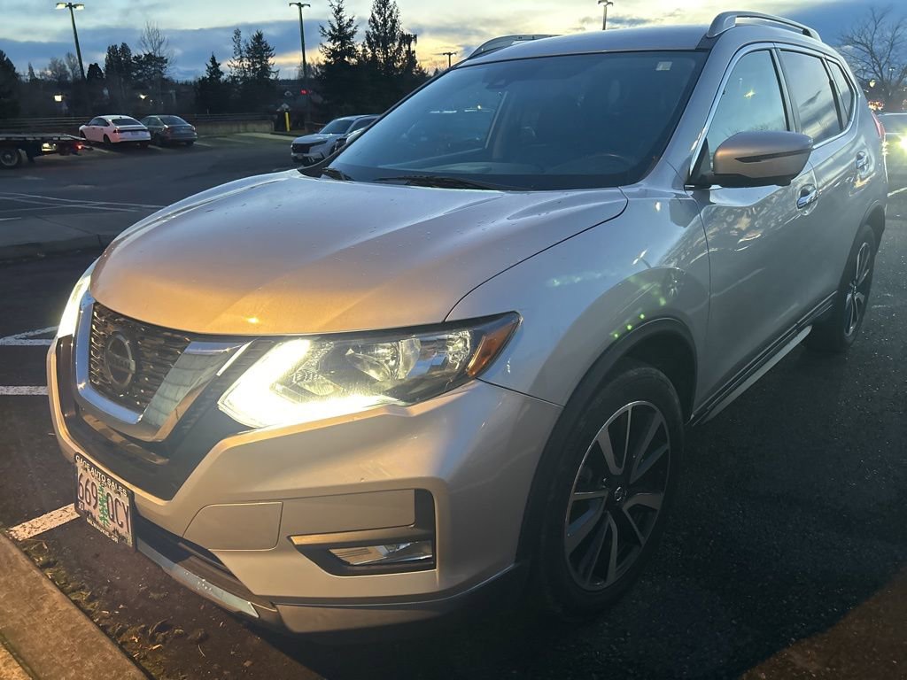 Used 2019 Nissan Rogue SL image 1