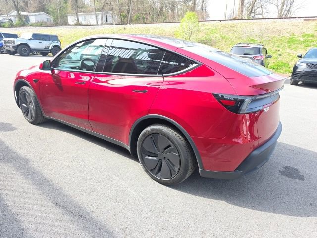 Used 2026 Tesla Model Y 2WD image 4