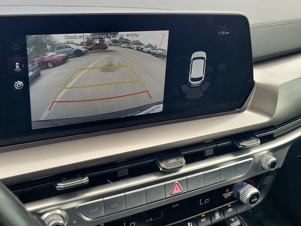 Used 2025 Kia Telluride S AWD/4WD image 16