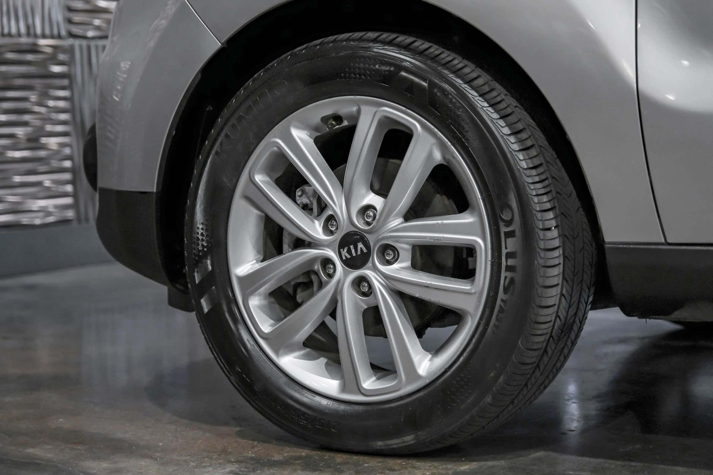 Used 2019 Kia Soul + image 53