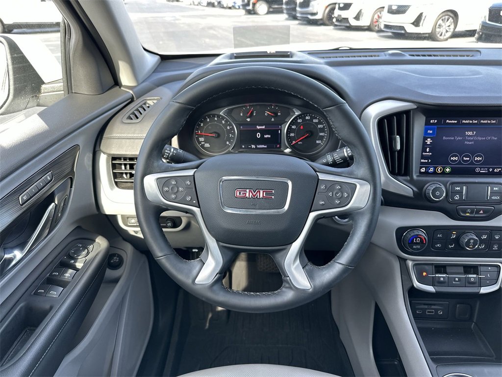 Used 2023 GMC Terrain SLT w/ Tech Package image 14