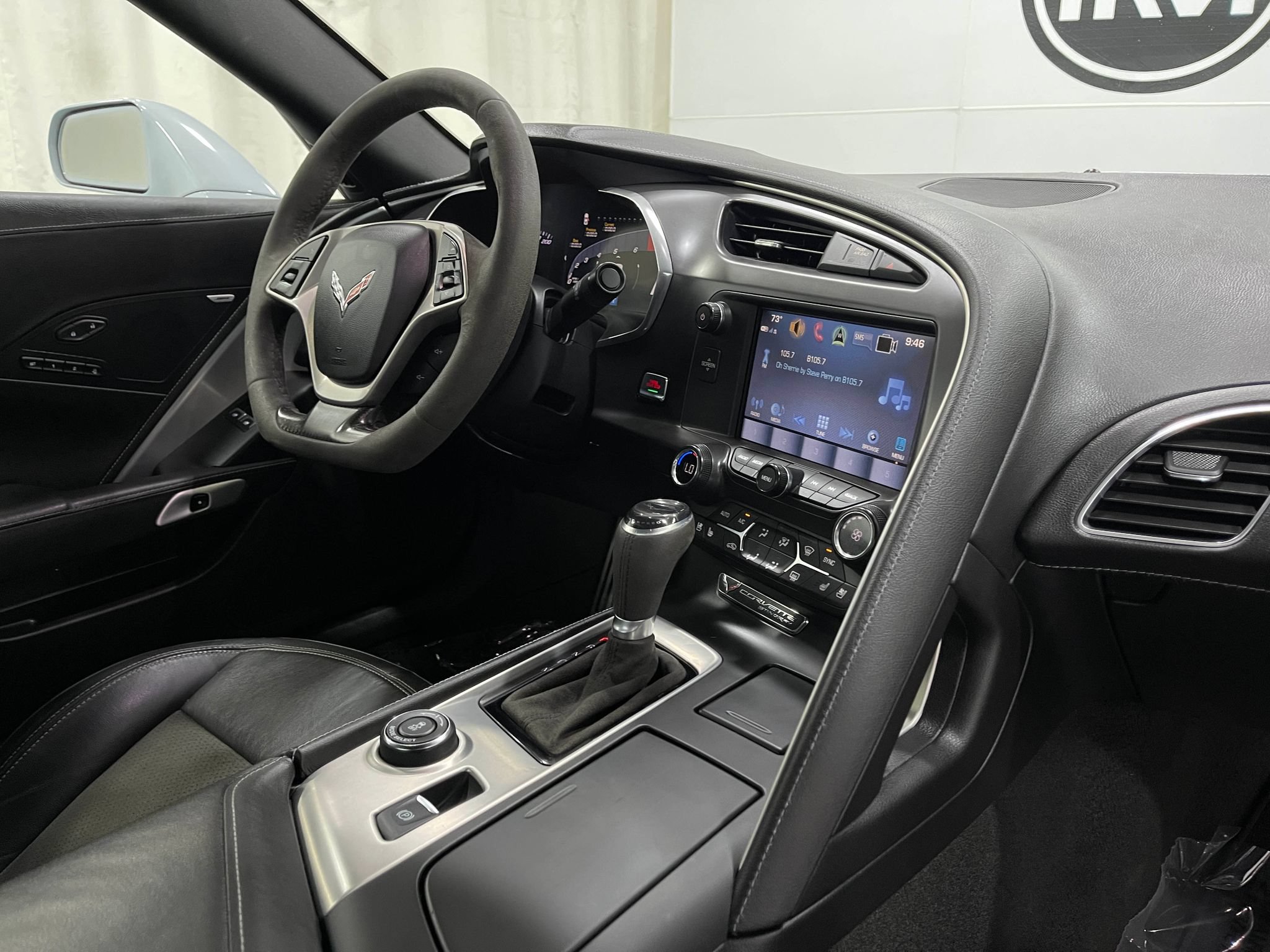 Used 2019 Chevrolet Corvette Stingray Coupe RWD image 16