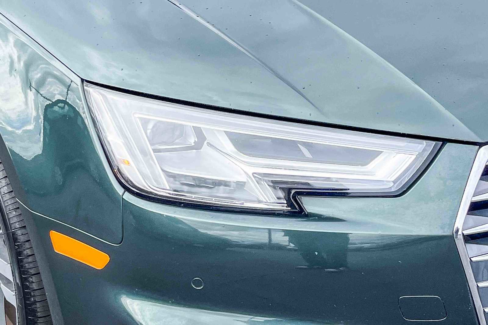 Used 2017 Audi A4 2.0T Premium Plus w/ Premium Plus Package image 7