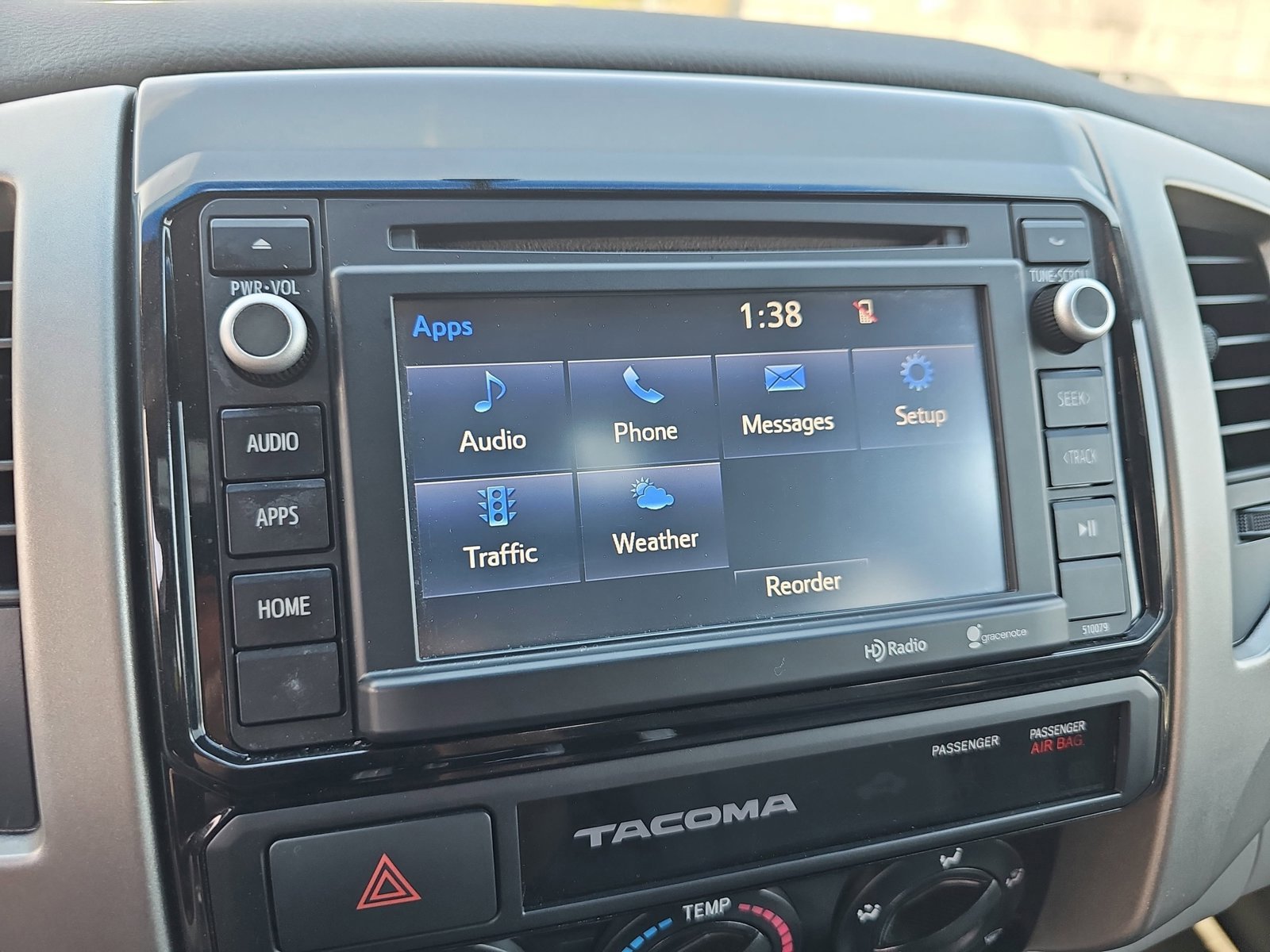 Used 2015 Toyota Tacoma PreRunner w/ SR5 Package RWD image 22