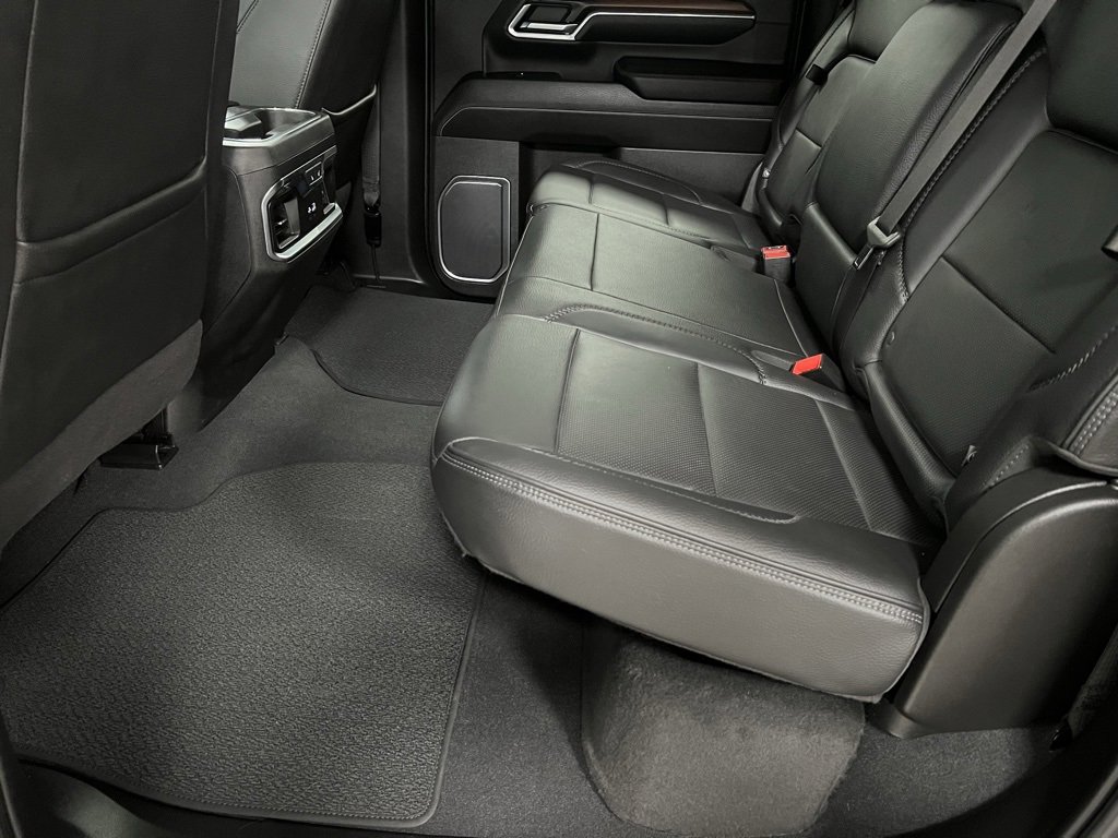 Used 2024 GMC Sierra 3500 Denali w/ Denali Reserve Package image 53