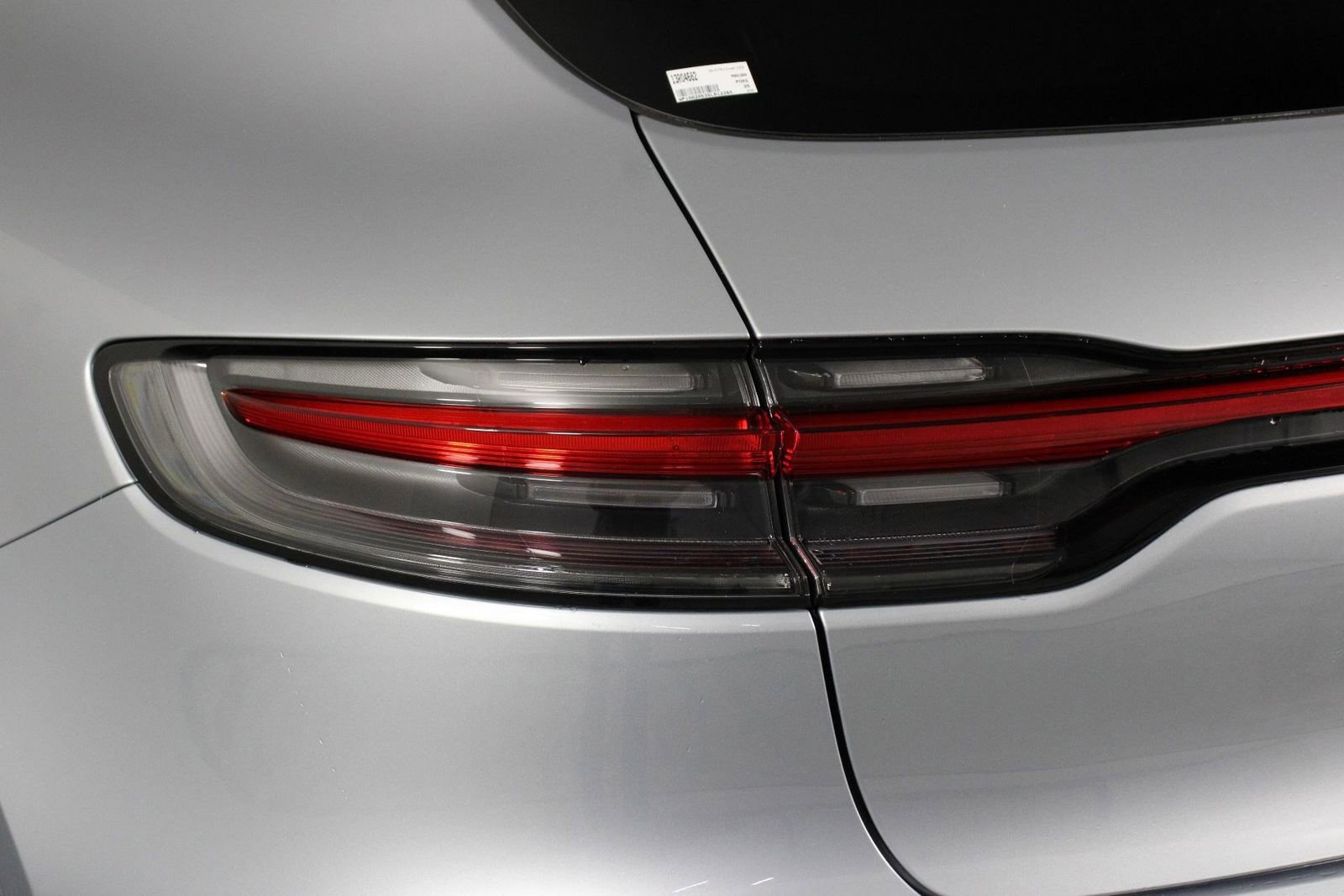 Certified 2025 Porsche Macan image 21