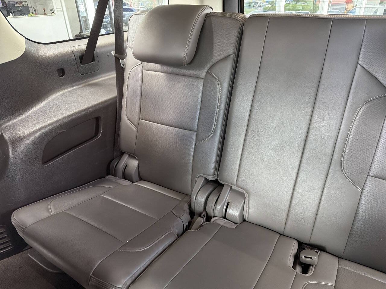 Used 2020 GMC Yukon XL Denali RWD image 28