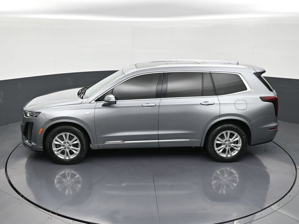Certified 2024 Cadillac XT6 Luxury FWD image 17