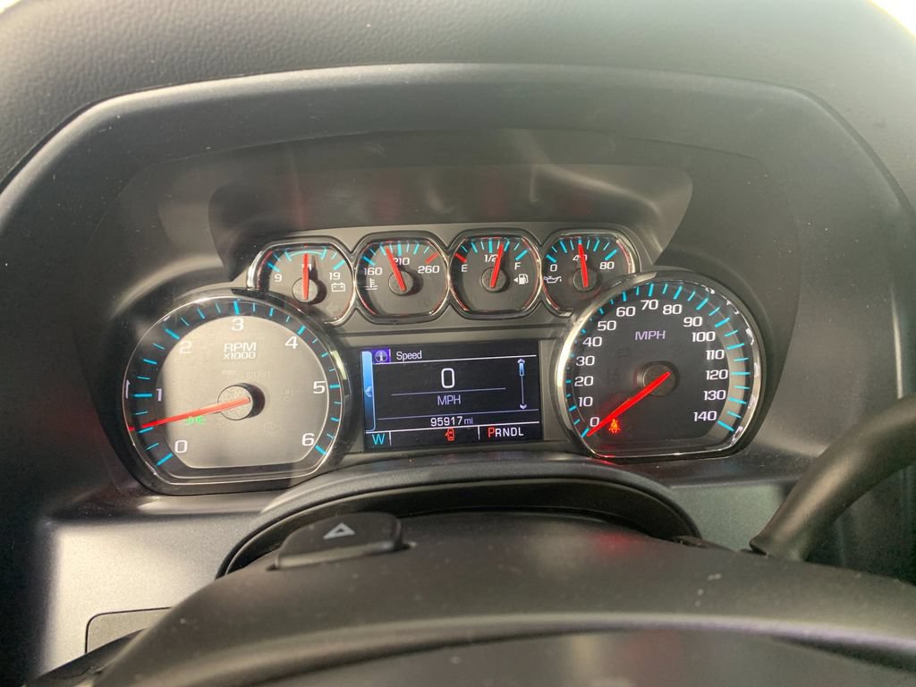 Used 2018 Chevrolet Silverado 1500 LT w/ All Star Edition AWD/4WD image 19