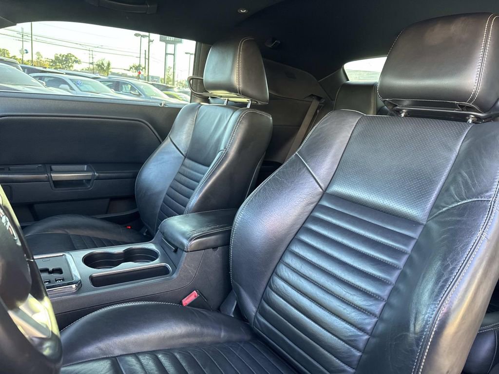 Used 2013 Dodge Challenger R/T image 17