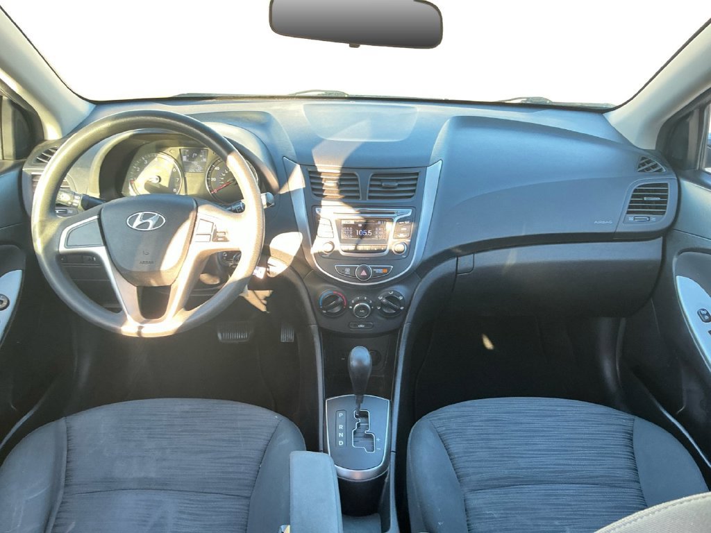 Used 2017 Hyundai Accent SE FWD image 17