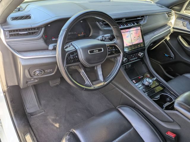Certified 2022 Jeep Grand Cherokee L Overland w/ Luxury Tech Group IV AWD/4WD image 15