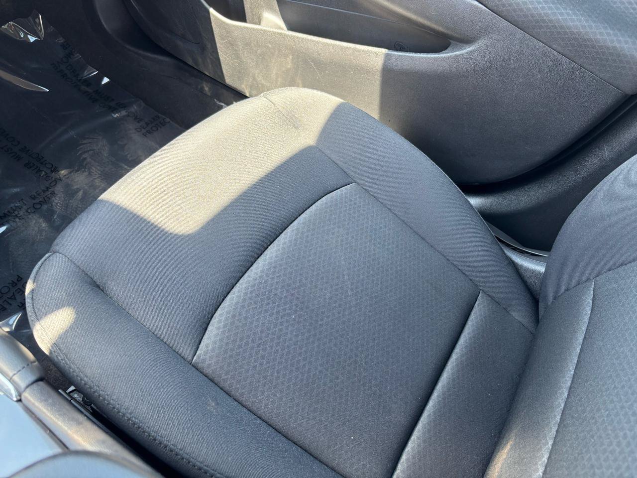 Used 2017 Chevrolet Malibu LT FWD image 30