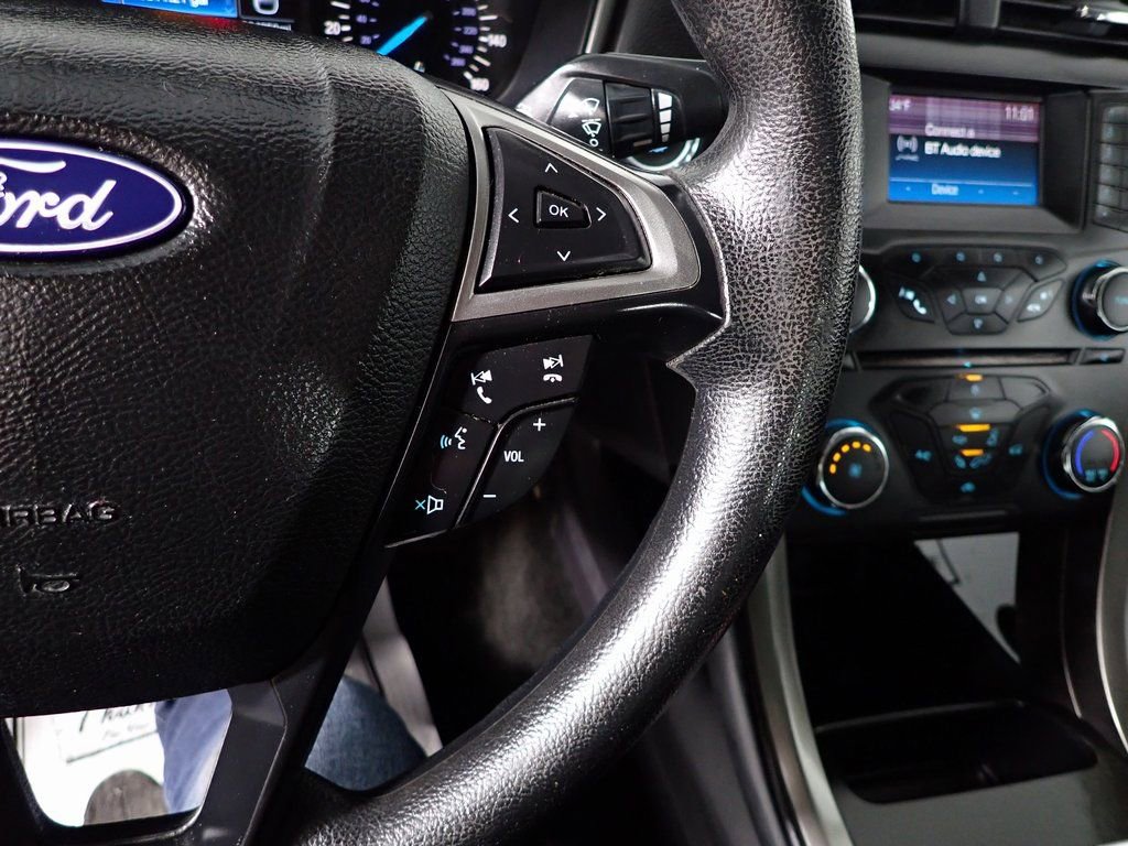Used 2018 Ford Fusion SE image 22