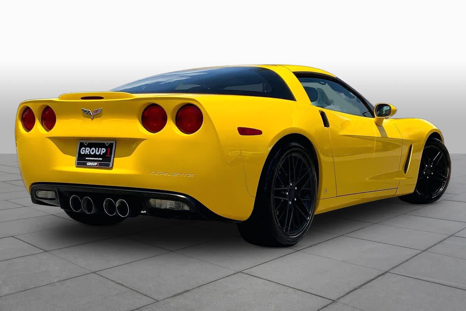 Used 2006 Chevrolet Corvette Coupe RWD image 10