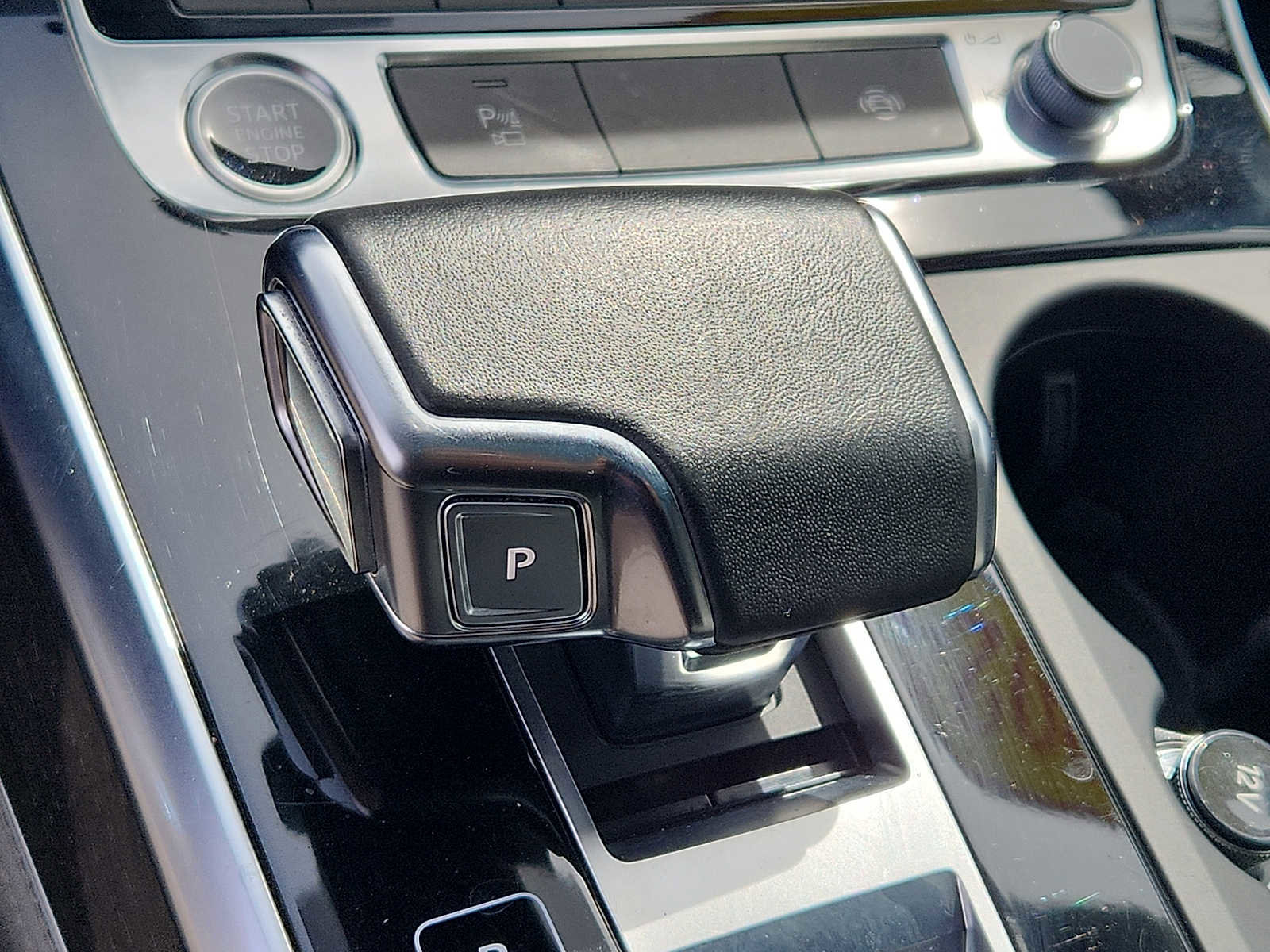 Used 2024 Audi Q7 Premium Plus image 15