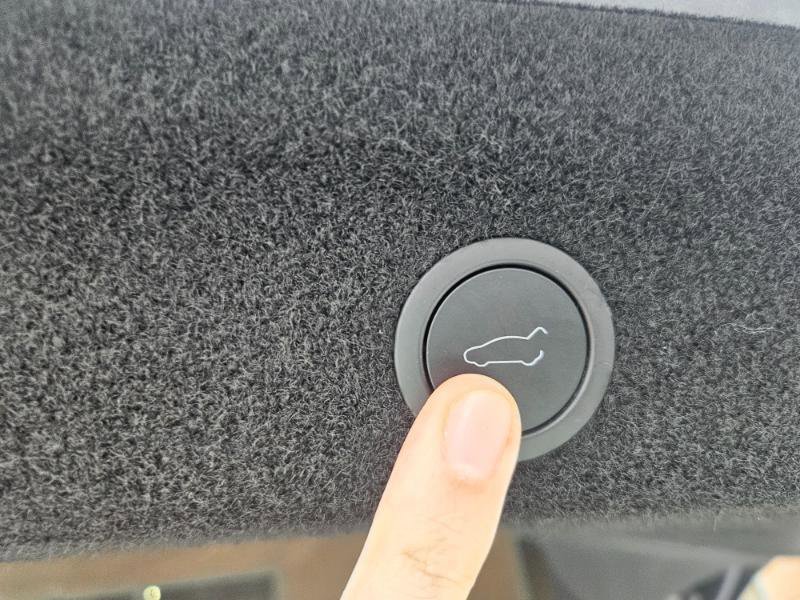 Used 2026 Tesla Model Y Long Range image 79