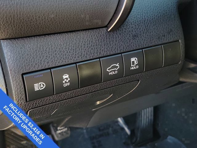 Used 2023 Toyota Camry SE FWD image 22