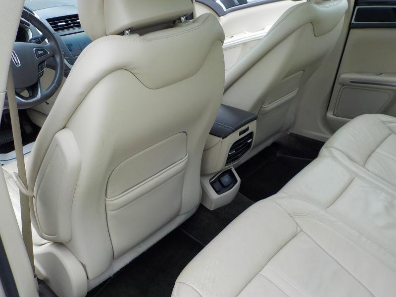 Used 2015 Lincoln MKZ Hybrid w/ Equipment Group 202A Reserve image 18