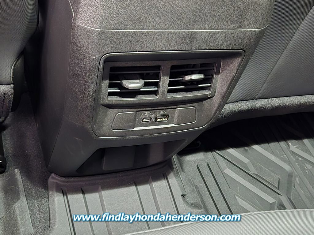 Used 2024 Chevrolet Colorado Z71 w/ Z71 Convenience Package 2 image 18