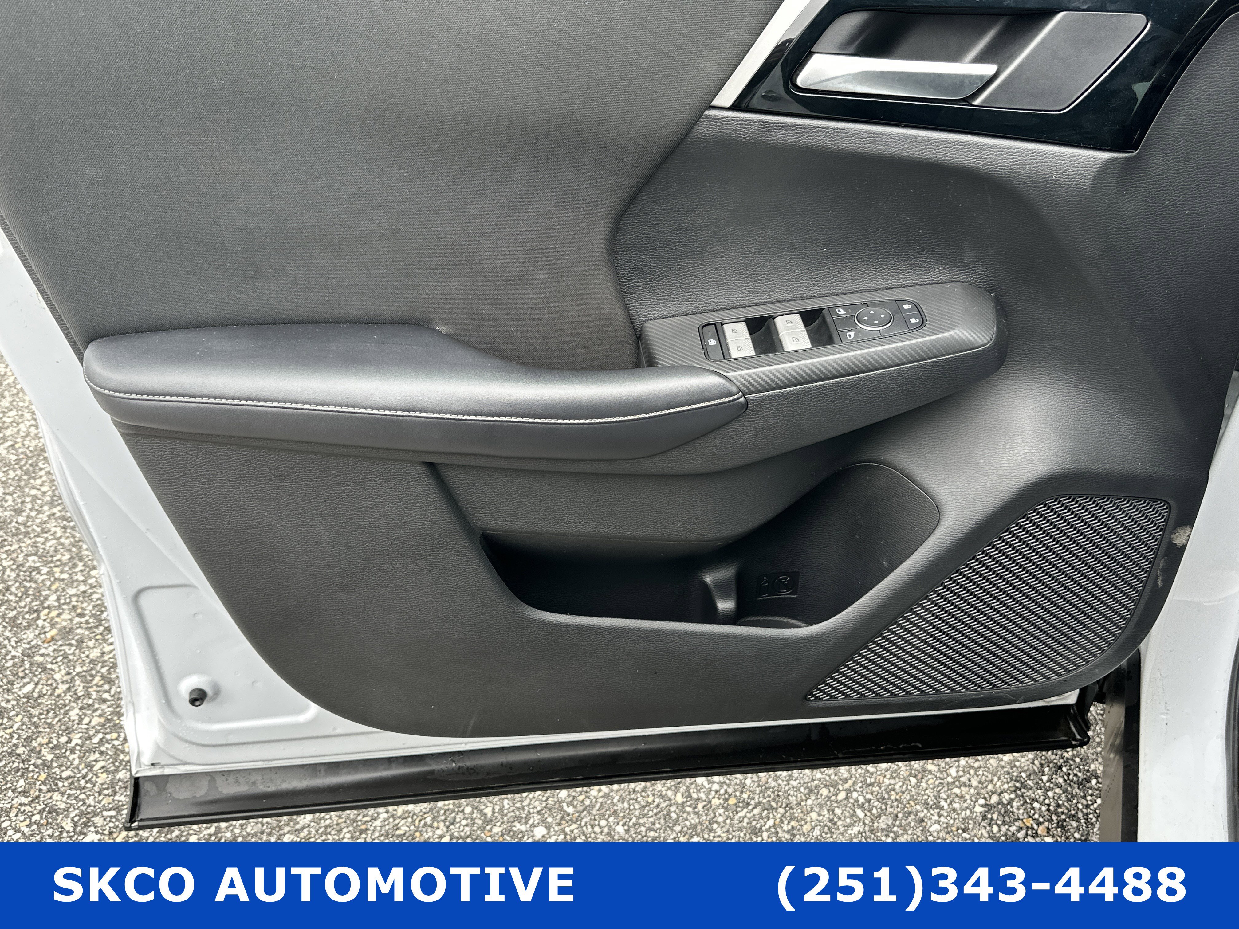 Used 2023 Mitsubishi Outlander ES FWD image 12