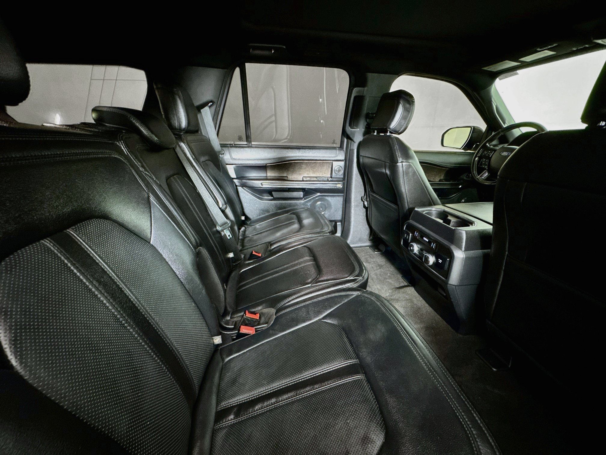Used 2020 Ford Expedition Limited w/ Texas Edition Package RWD image 42