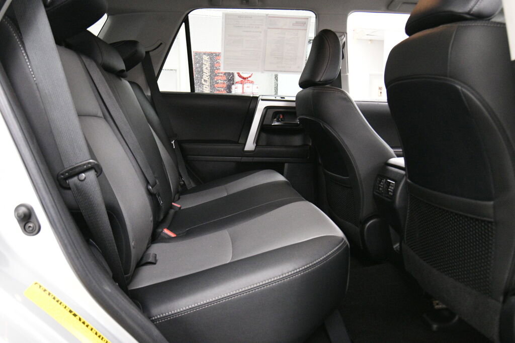 Certified 2024 Toyota 4Runner SR5 Premium image 23