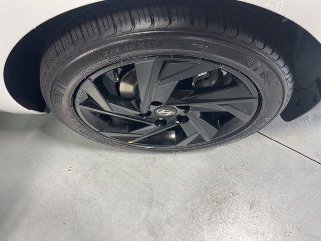 New 2026 Hyundai Elantra Sport image 28