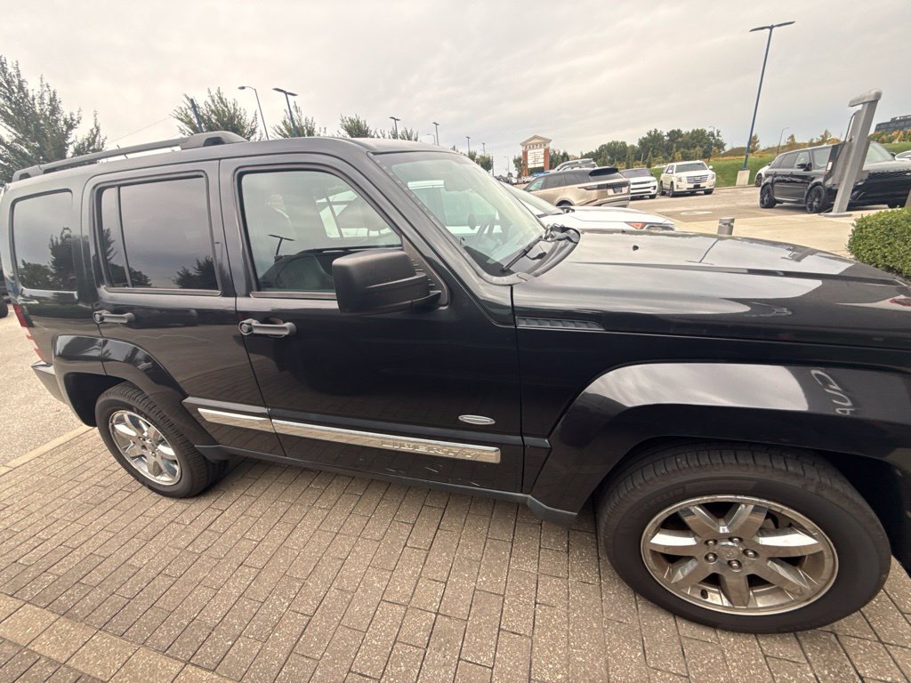 Used 2012 Jeep Liberty Sport AWD/4WD image 4