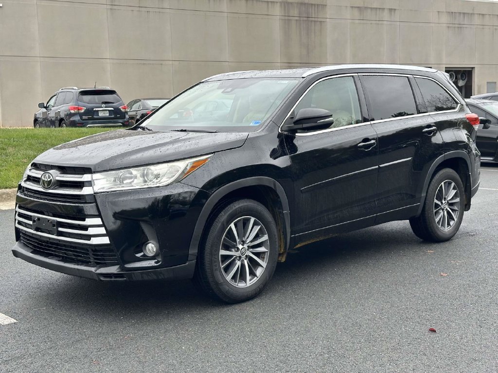 Used 2018 Toyota Highlander XLE w/ Protection Package #3 AWD/4WD image 21