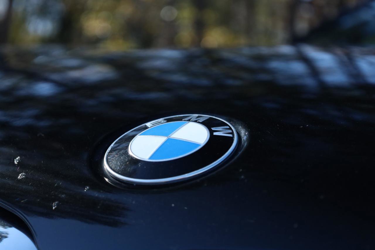 Used 2017 BMW 530i w/ Premium Package RWD image 8