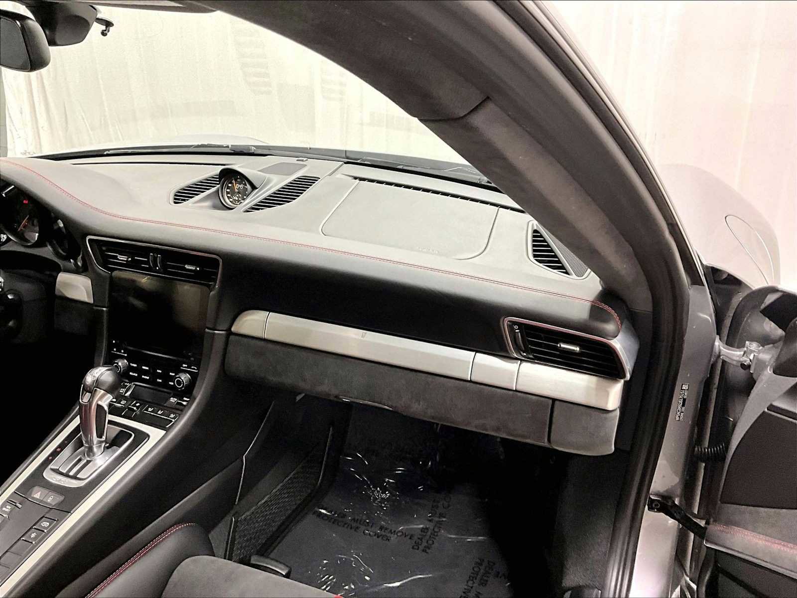 Used 2018 Porsche 911 GT3 image 25