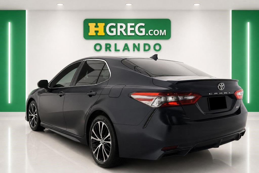 Used 2019 Toyota Camry SE FWD image 2