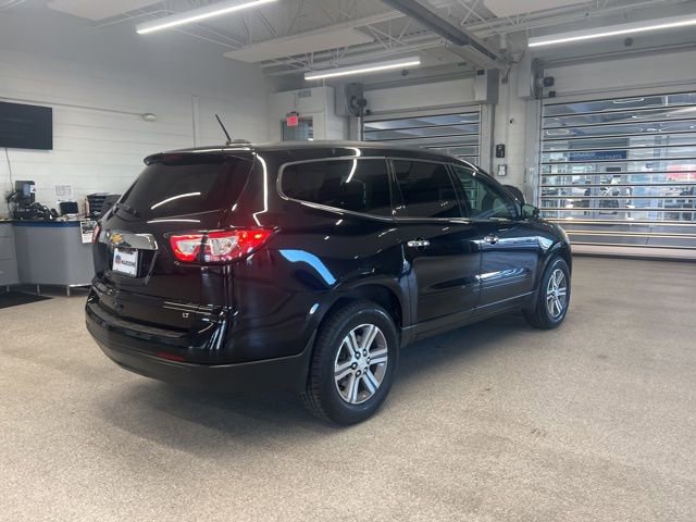 Used 2017 Chevrolet Traverse LT image 5