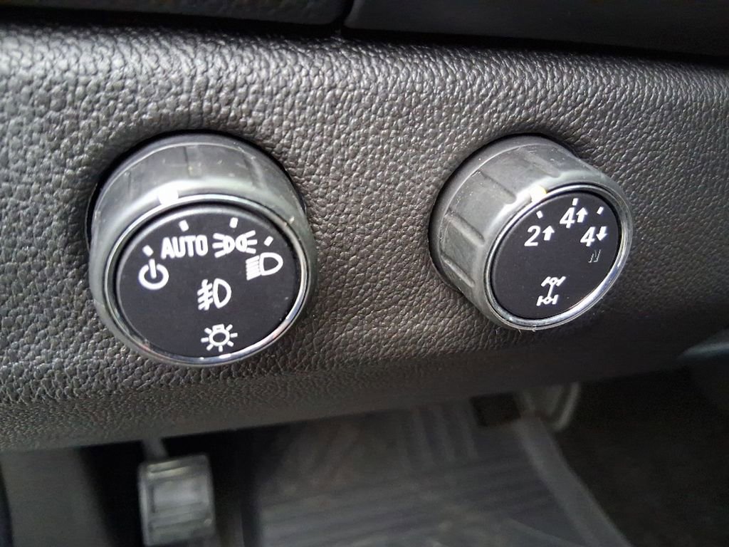 Used 2015 Chevrolet Colorado LT w/ LT Convenience Package image 13