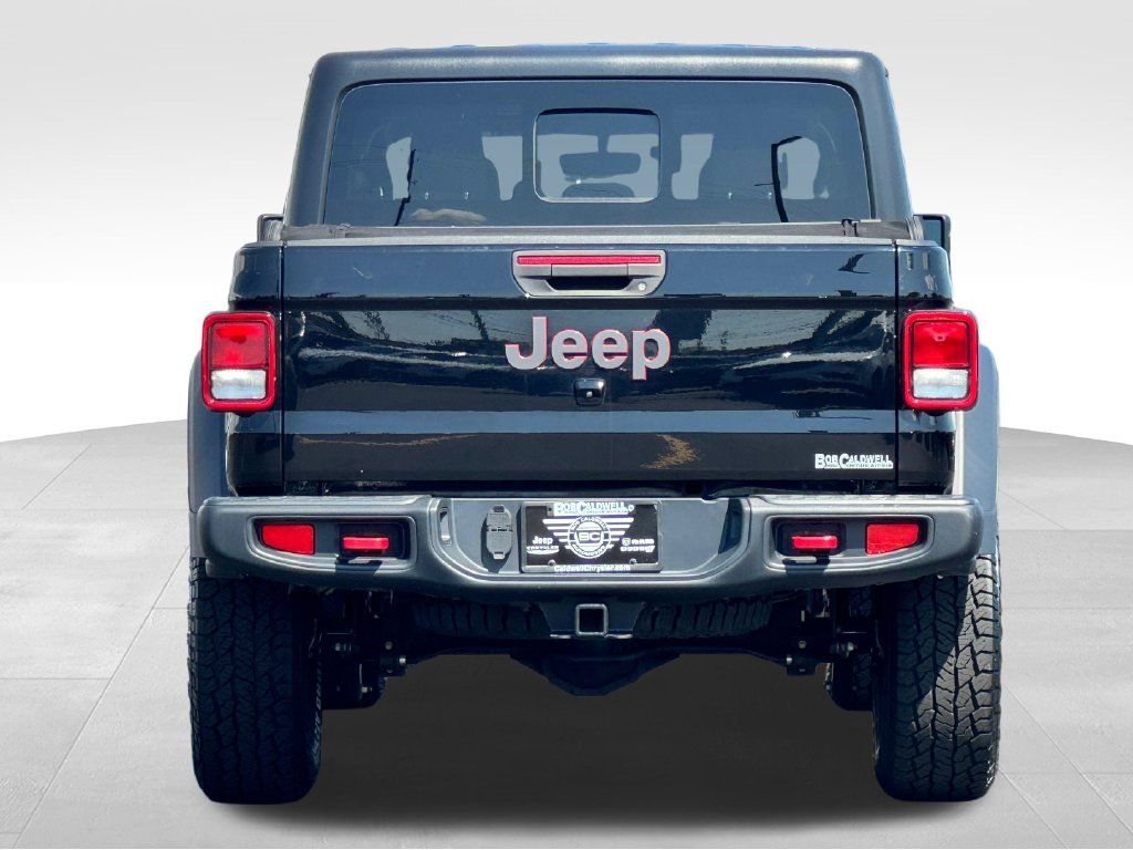 Used 2023 Jeep Gladiator Rubicon w/ Cold Weather Group AWD/4WD image 6