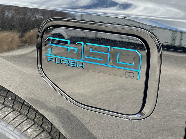 New 2025 Ford F150 Lightning Flash AWD/4WD image 19