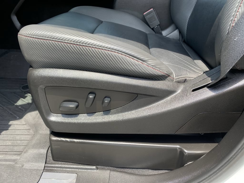 Used 2019 GMC Sierra 2500 SLT w/ Duramax Plus Package AWD/4WD image 21