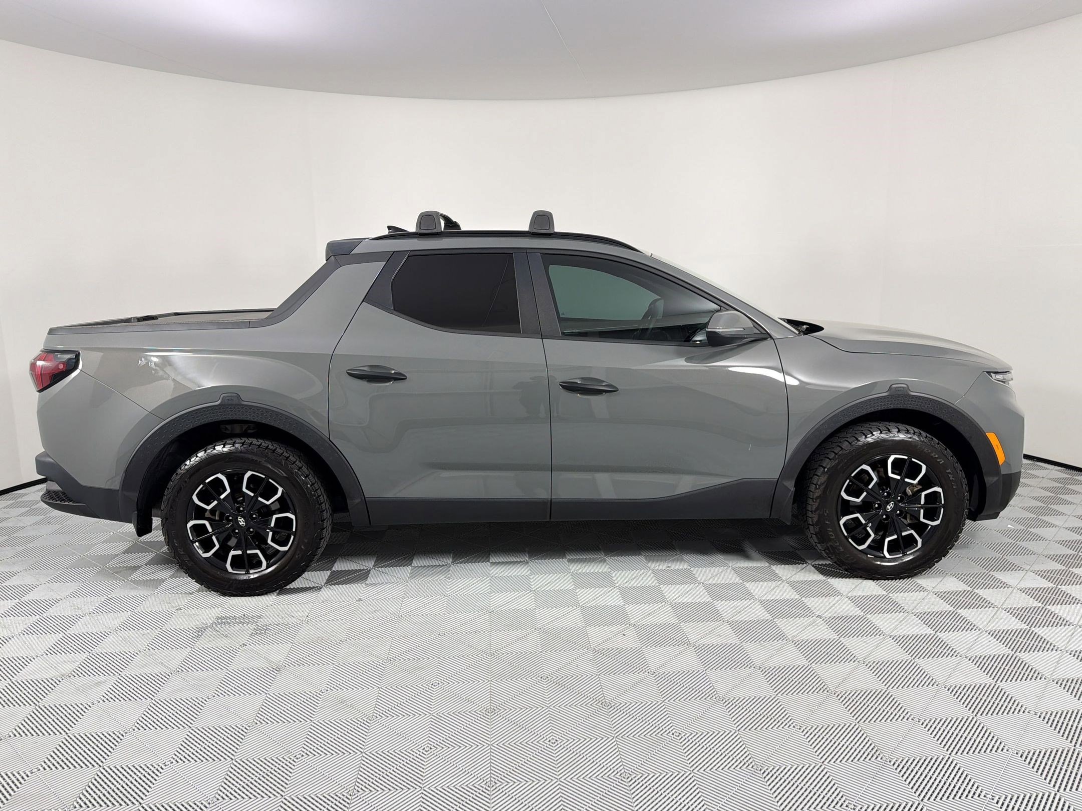 Used 2022 Hyundai Santa Cruz SEL w/ Activity Package image 8
