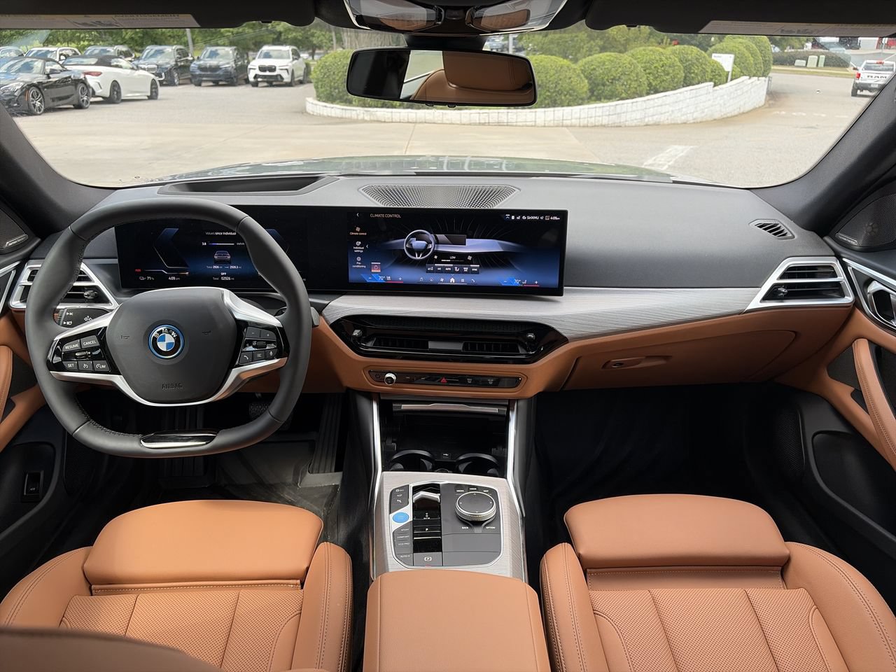Used 2026 BMW i4 eDrive40 w/ Premium Package RWD image 29